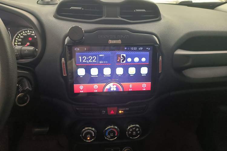 Used Jeep Renegade 2017 180T Automatic High-Energy Version Audio And AC Panel
