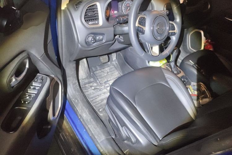 Used Jeep Renegade 2017 180T Automatic High-Energy Version Driver Seat