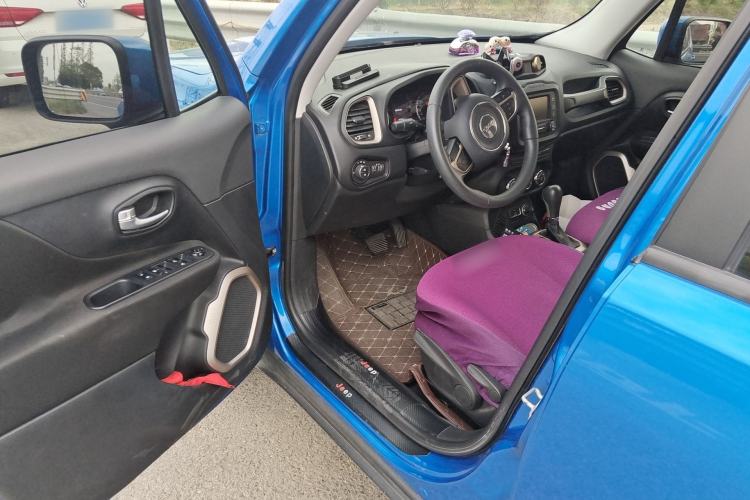 Used Jeep Renegade 2017 180T Automatic High-Energy Version Driver Seat