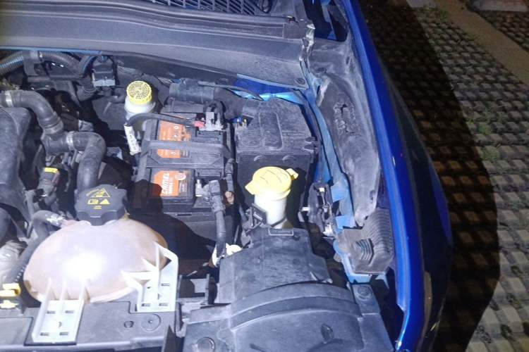 Used Jeep Renegade 2017 180T Automatic High-Energy Version Engine Bay Left