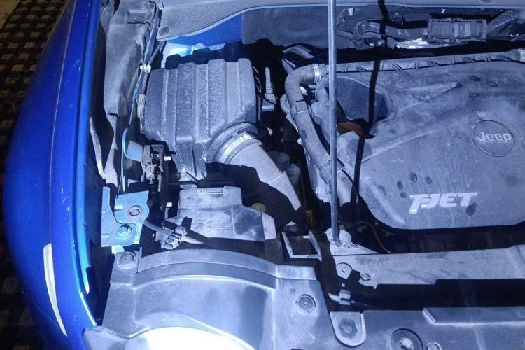 Used Jeep Renegade 2017 180T Automatic High-Energy Version Engine Bay Right