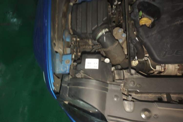 Used Jeep Renegade 2017 180T Automatic High-Energy Version Engine Bay Right