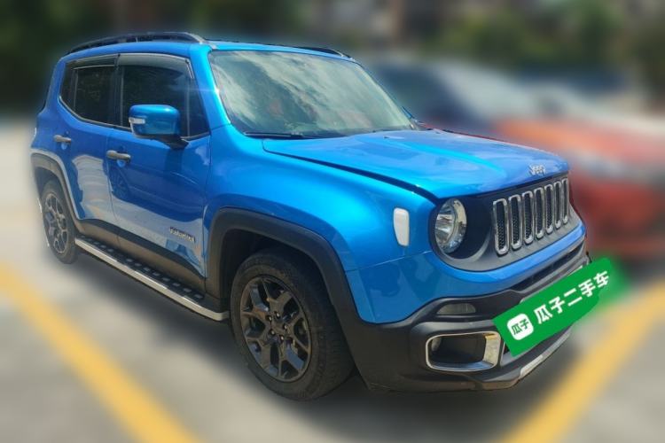 Used Jeep Renegade 2017 180T Automatic Kinetic Edition+ Front Right 45 Deg