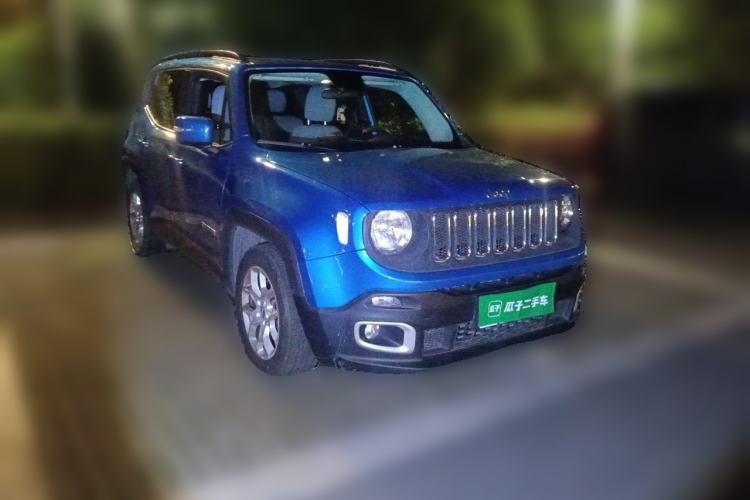 Used Jeep Renegade 2017 180T Automatic High-Energy Version Front Right 45 Deg