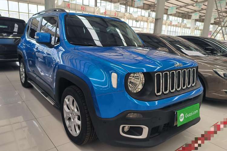 Used Jeep Renegade 2017 180T Automatic High-Energy Version Front Right 45 Deg