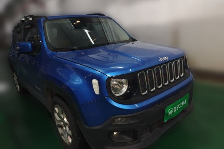 Used Jeep Renegade 2017 180T Automatic High-Energy Version Front Right 45 Deg