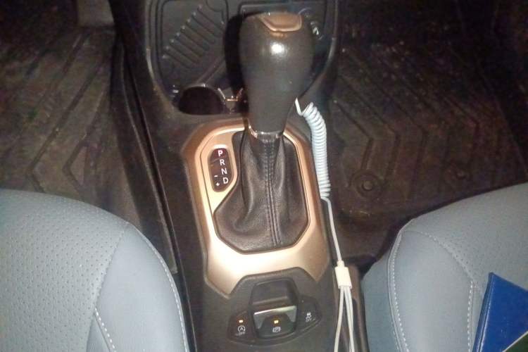 Used Jeep Renegade 2017 180T Automatic High-Energy Version Gear Lever