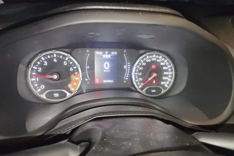 Used Jeep Renegade 2017 180T Automatic High-Energy Version Instrument Cluster