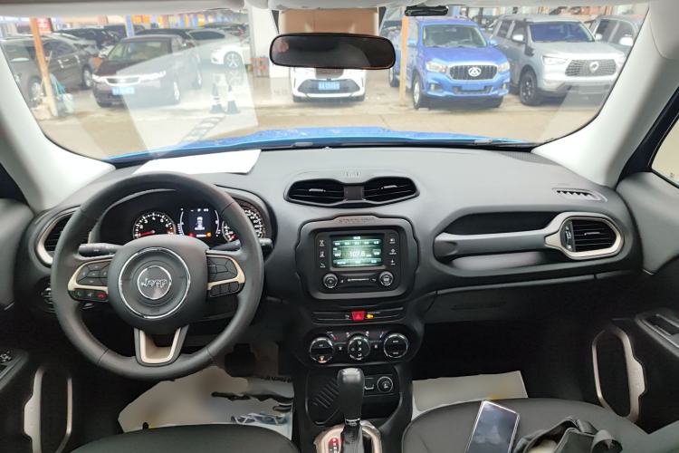 Used Jeep Renegade 2017 180T Automatic Jingneng Edition Interior 2