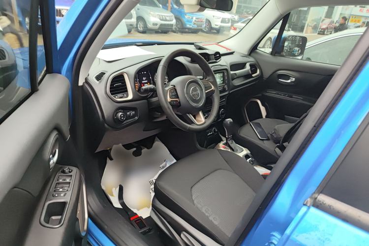Used Jeep Renegade 2017 180T Automatic Jingneng Edition Interior 3