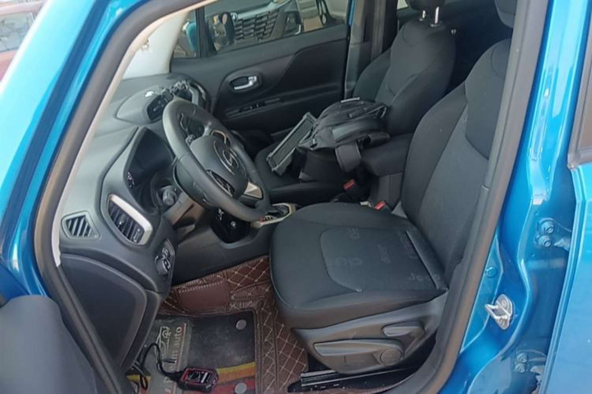 Used Jeep Renegade 2017 180T Automatic High-Energy Version Left Front Seat