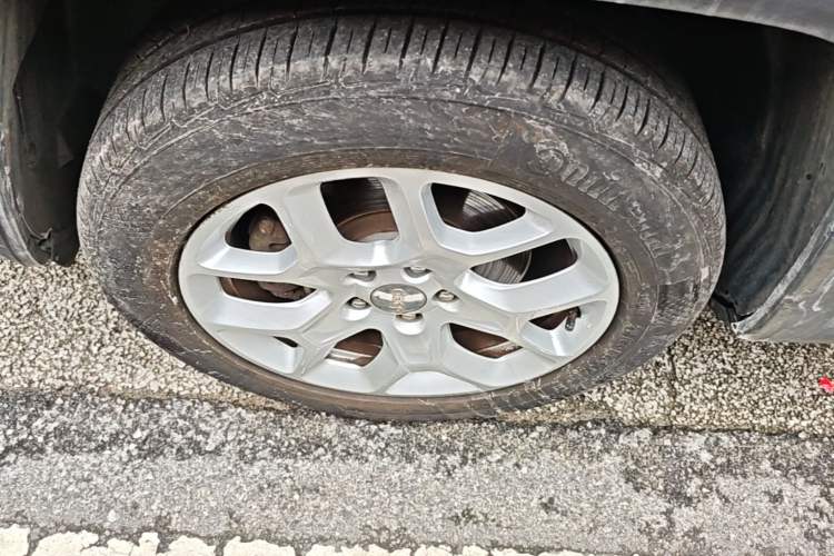Used Jeep Renegade 2017 180T Automatic Jingneng Edition Left Front Wheel Hub
