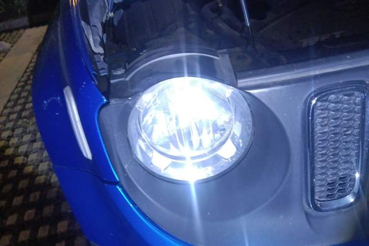 Used Jeep Renegade 2017 180T Automatic High-Energy Version Right Front Headlight