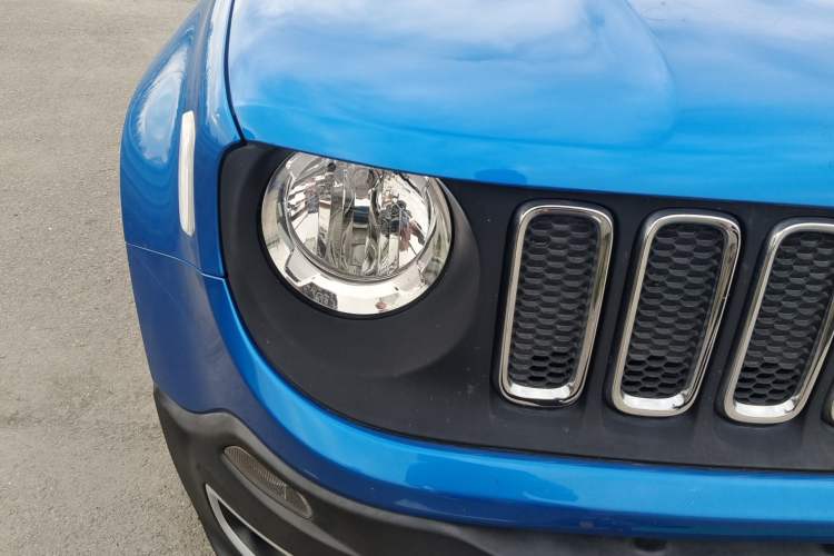 Used Jeep Renegade 2017 180T Automatic High-Energy Version Right Front Headlight