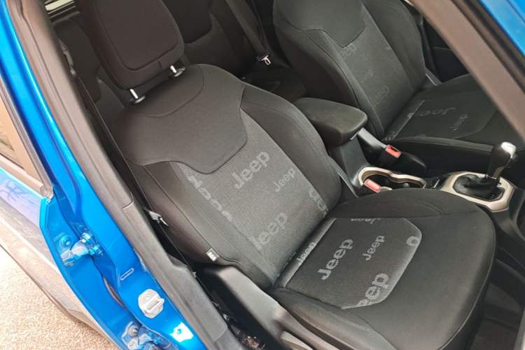 Used Jeep Renegade 2017 180T Automatic Jingneng Edition Right Front Seat