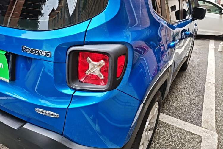 Used Jeep Renegade 2017 180T Automatic Jingneng Edition Right Rear Taillight