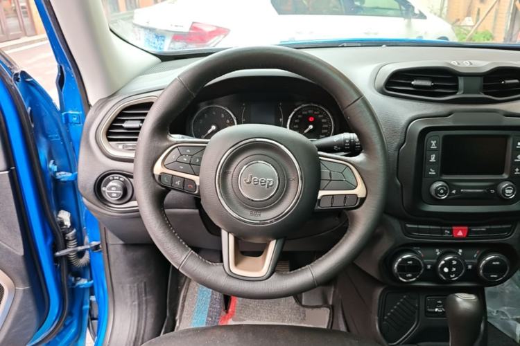 Used Jeep Renegade 2017 180T Automatic Jingneng Edition Steering Wheel