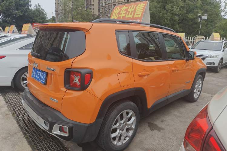 Used Jeep Renegade 2017 180T Automatic Jingneng Edition Exterior 2