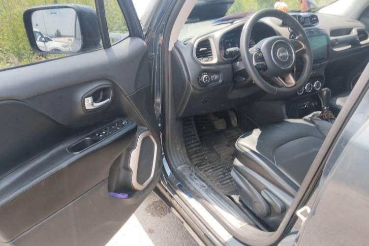 Used Jeep Renegade 2017 180T Automatic High-Energy Version Driver Seat