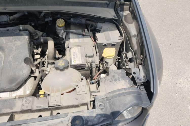 Used Jeep Renegade 2017 180T Automatic High-Energy Version Engine Bay Left