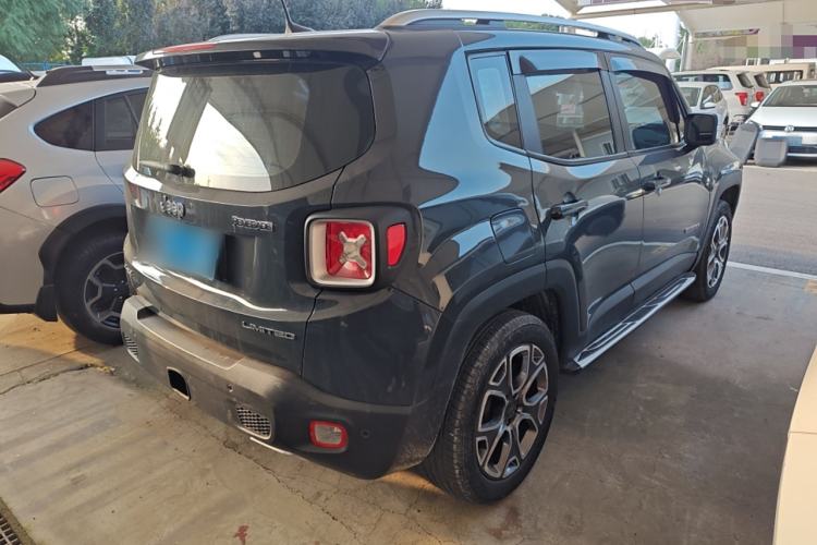 Used Jeep Renegade 2017 180TS Automatic All-Wheel Drive Versatile Edition Exterior 3