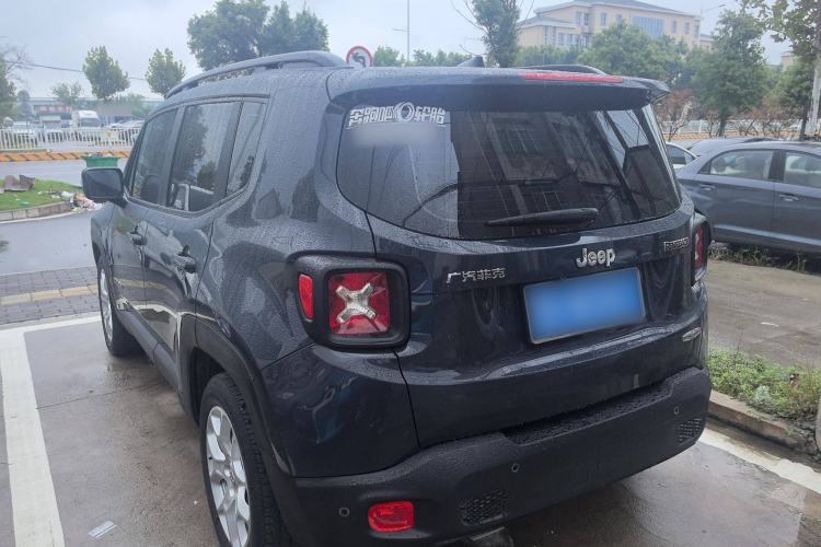 Used Jeep Renegade 2017 180T Automatic High-Energy Version Exterior 5
