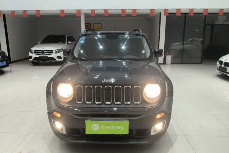 Used Jeep Renegade 2017 180T Automatic High-Energy Version Front