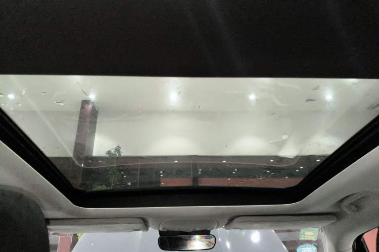 Used Jeep Renegade 2017 180T Automatic High-Energy Version Headliner