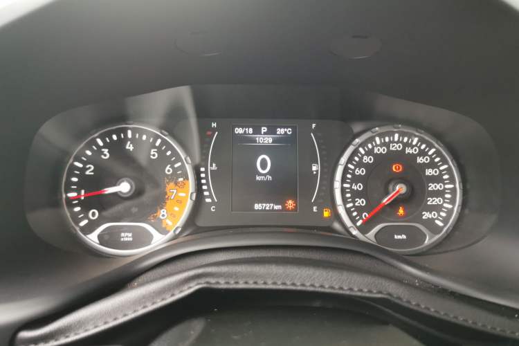 Used Jeep Renegade 2017 180T Automatic Jingneng Edition Instrument Cluster