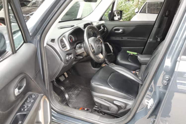 Used Jeep Renegade 2017 180T Automatic Jingneng Edition Left Front Seat