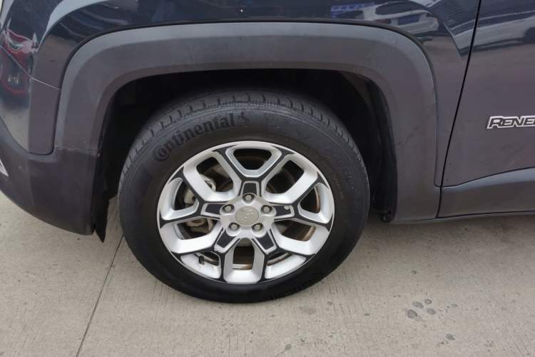 Used Jeep Renegade 2017 180T Automatic Jingneng Edition Left Front Wheel Hub