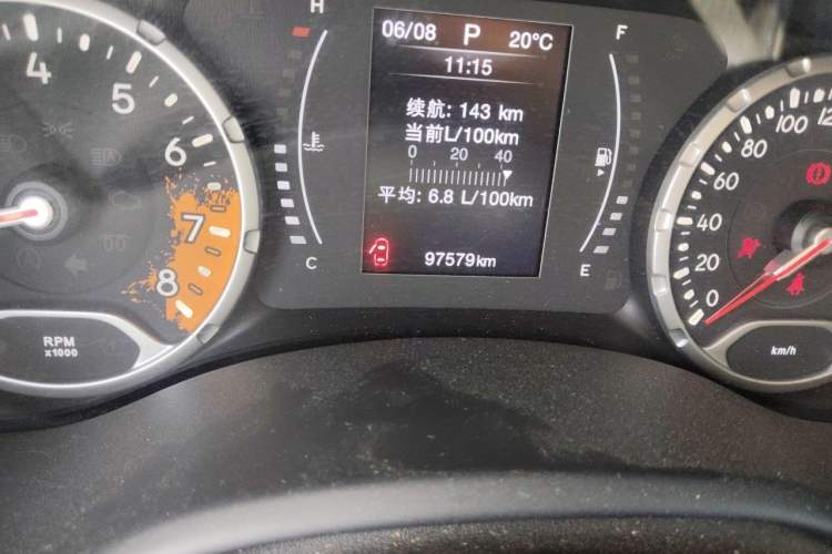 Used Jeep Renegade 2017 180T Automatic High-Energy Version Odometer Close Up