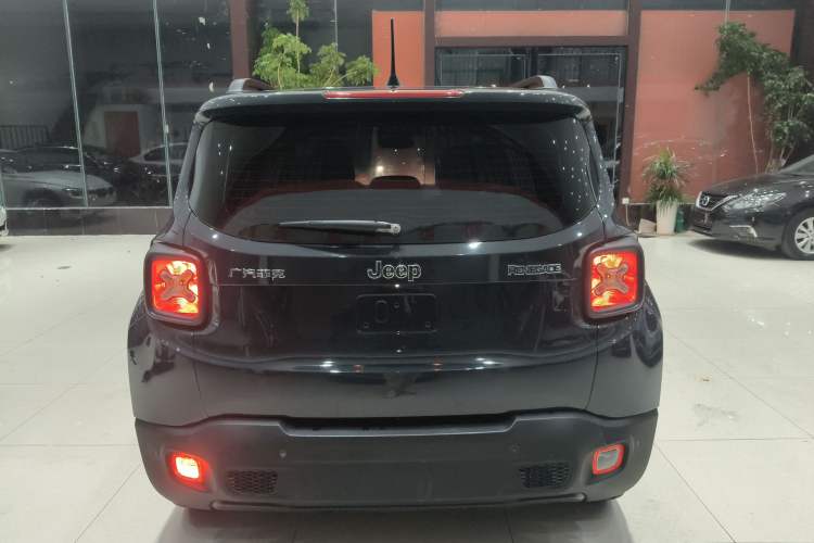 Used Jeep Renegade 2017 180T Automatic High-Energy Version Rear