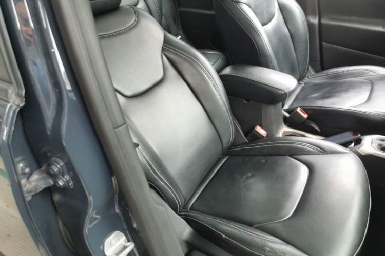 Used Jeep Renegade 2017 180T Automatic Jingneng Edition Right Front Seat