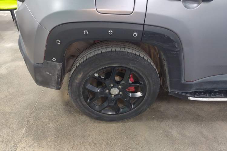 Used Jeep Renegade 2017 180T Automatic High-Energy Version Right Rear Wheel Hub