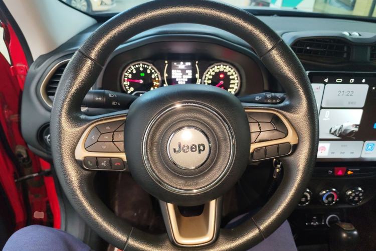 Used Jeep Renegade 2017 180T Automatic High-Energy Version Steering Wheel