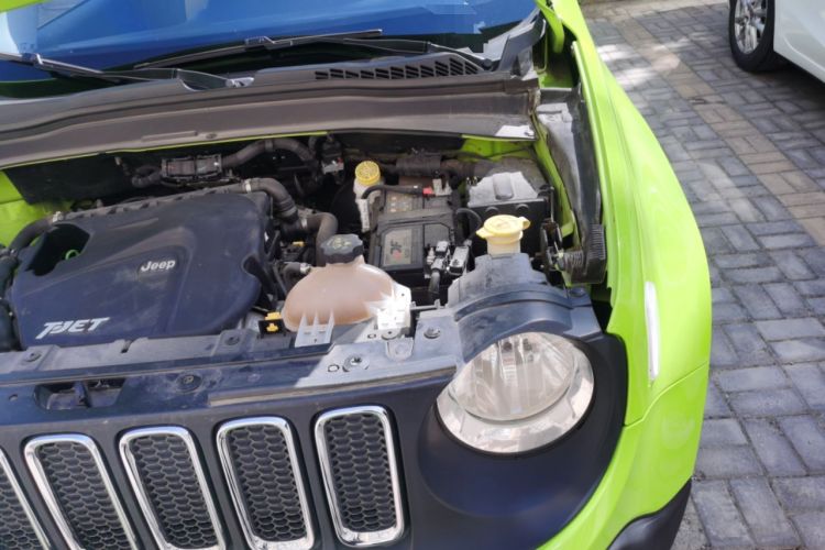 Used Jeep Renegade 2017 180T Automatic High-Energy Version Engine Bay Left
