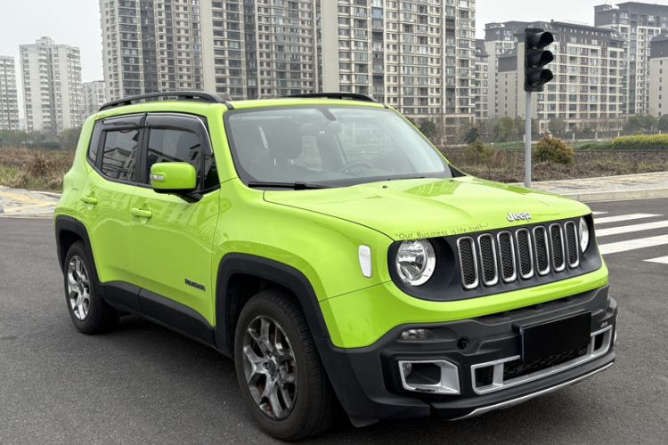 Used Jeep Renegade 2017 180T Automatic High-Energy Version Exterior 1
