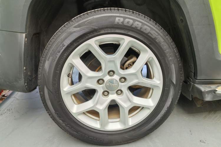 Used Jeep Renegade 2017 180T Automatic Jingneng Edition Exterior 6