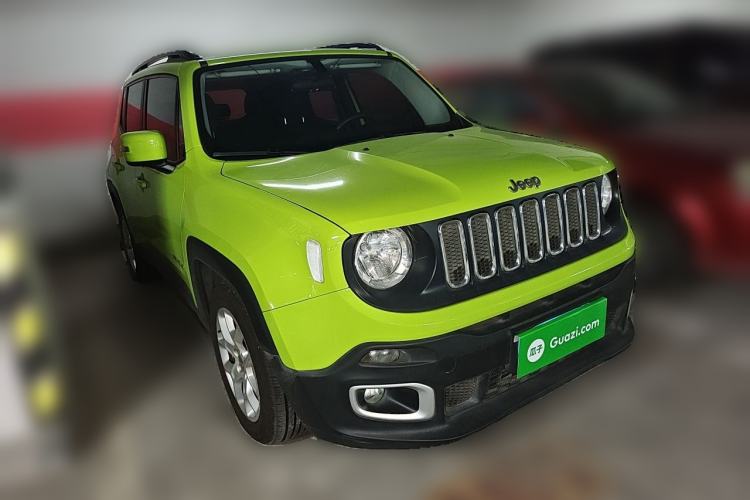 Used Jeep Renegade 2017 180T Automatic High-Energy Version Front Right 45 Deg