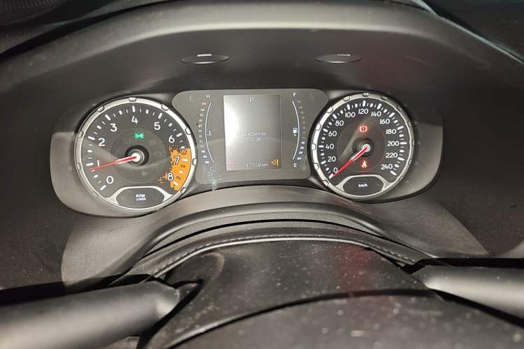 Used Jeep Renegade 2017 180T Automatic High-Energy Version Instrument Cluster