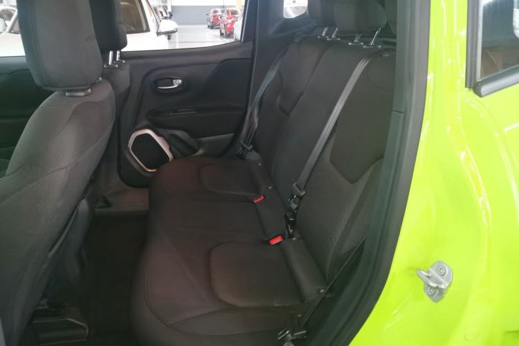 Used Jeep Renegade 2017 180T Automatic Jingneng Edition Interior 4