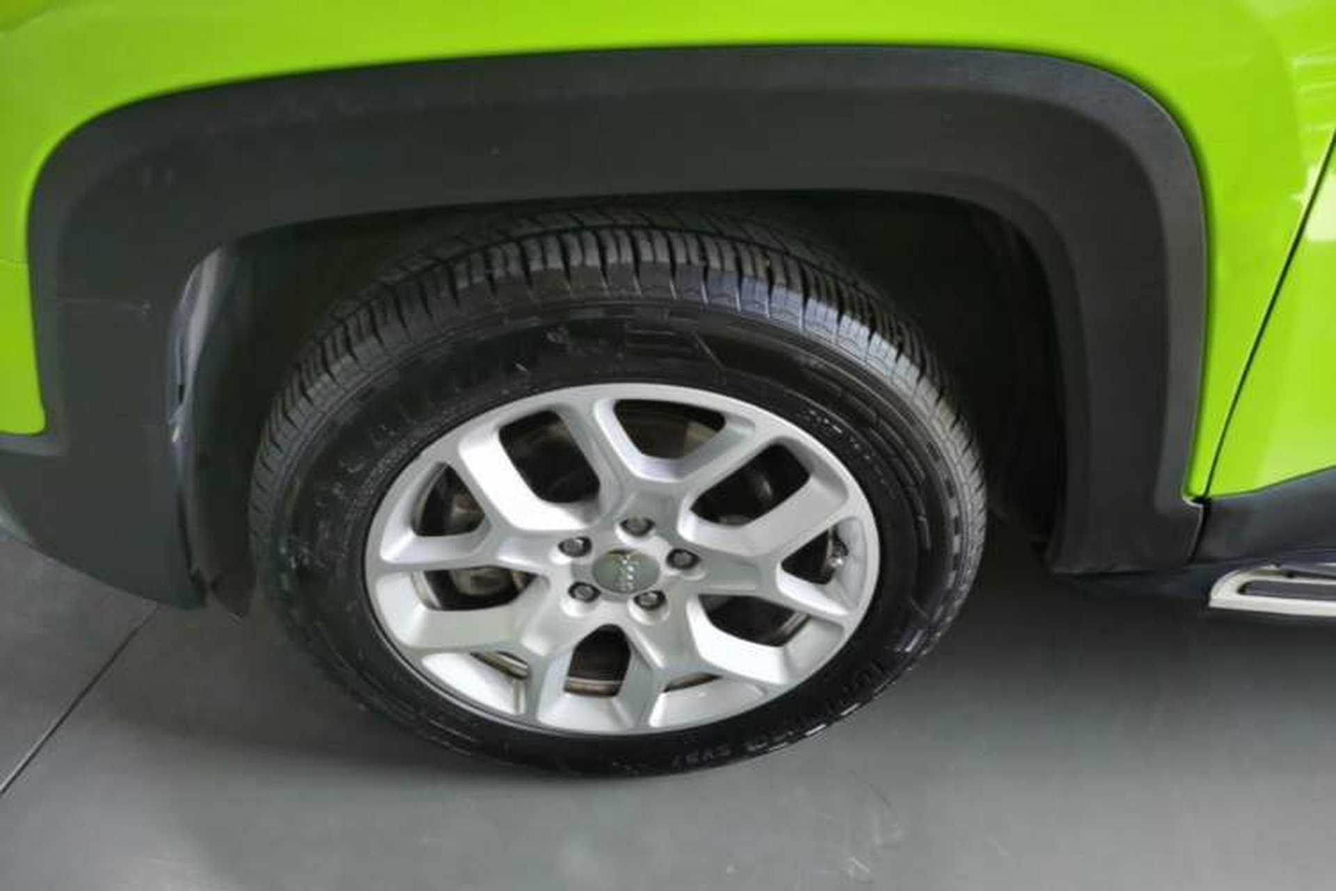 Used Jeep Renegade 2017 180T Automatic High-Energy Version Left Front Wheel Hub