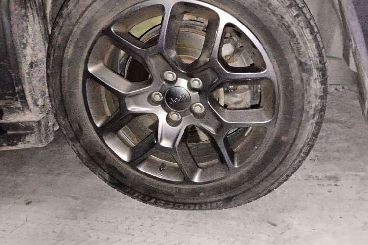 Used Jeep Renegade 2017 180T Automatic Kinetic Edition+ Right Front Wheel Hub