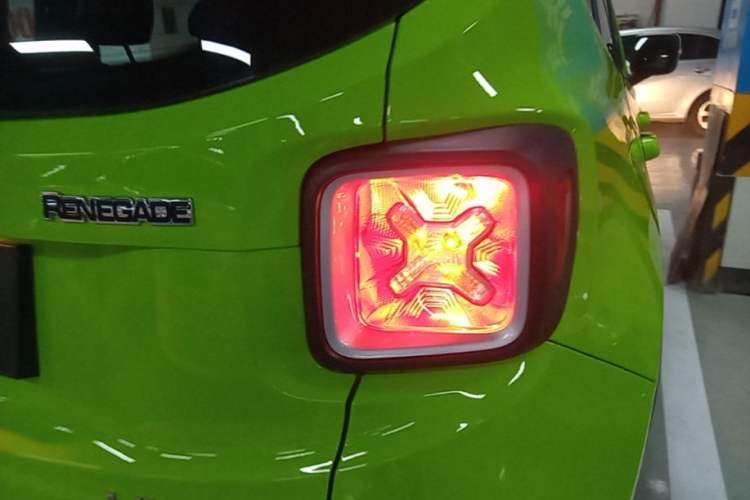 Used Jeep Renegade 2017 180T Automatic Smart Version Right Rear Taillight