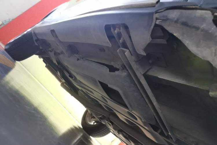 Used Jeep Renegade 2017 180T Automatic High-Energy Version Right Side Sill