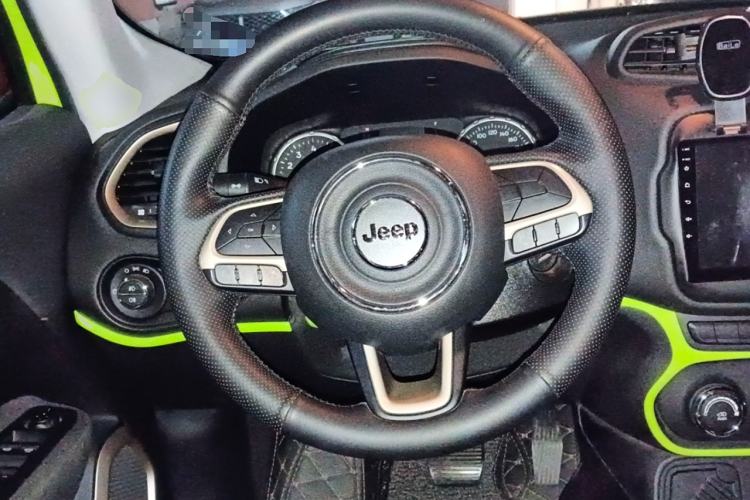 Used Jeep Renegade 2017 180T Automatic Kinetic Edition+ Steering Wheel