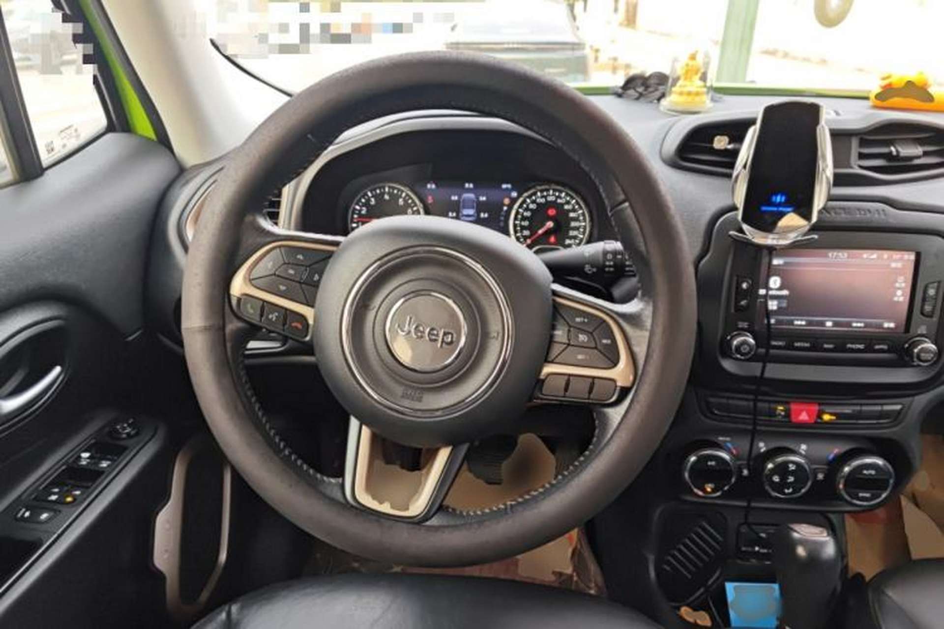 Used Jeep Renegade 2017 180T Automatic Smart Version Steering Wheel