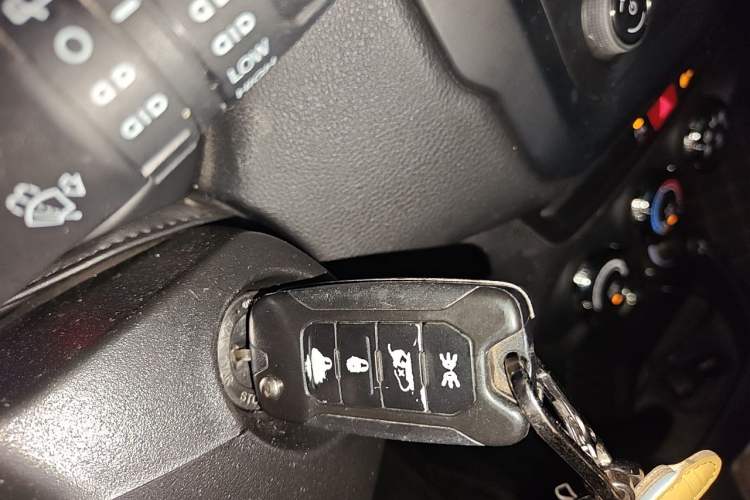 Used Jeep Renegade 2017 180T Automatic High-Energy Version Vehicle Key