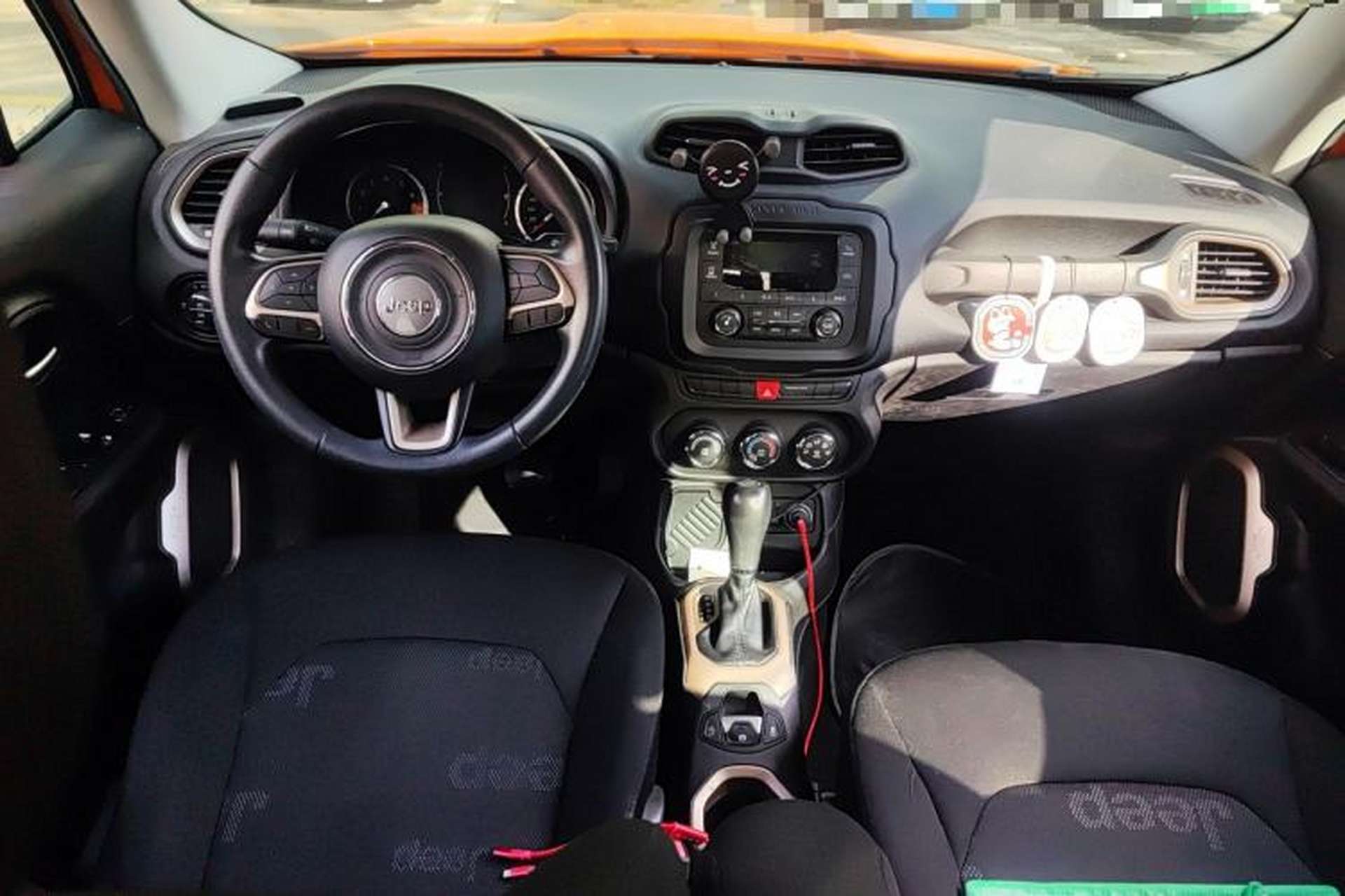 Used Jeep Renegade 2017 180T Automatic Kinetic Edition+ Center Console